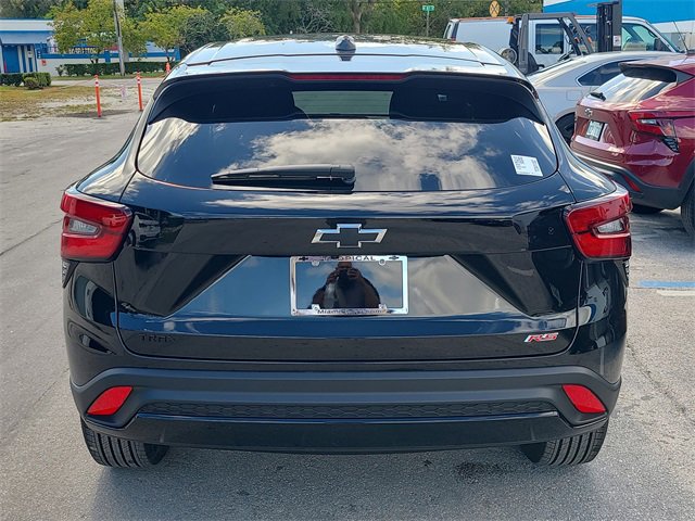 2026 Chevrolet Trax photo 2