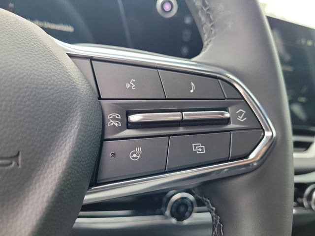 2026 Chevrolet Equinox LT - Photo 23