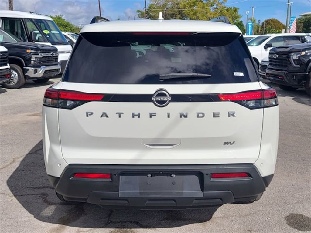 Used 2022 Nissan Pathfinder SV