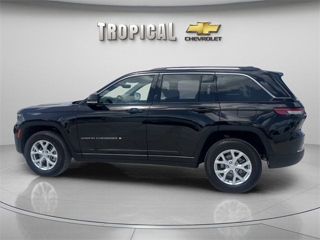Used 2023 Jeep Grand Cherokee Limited with VIN 1C4RJHBG1PC606641 for sale in Miami, FL