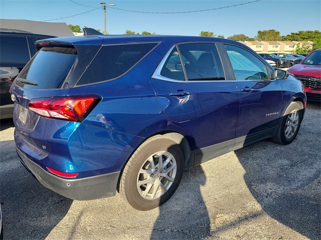 2023 Chevrolet Equinox LT photo 3