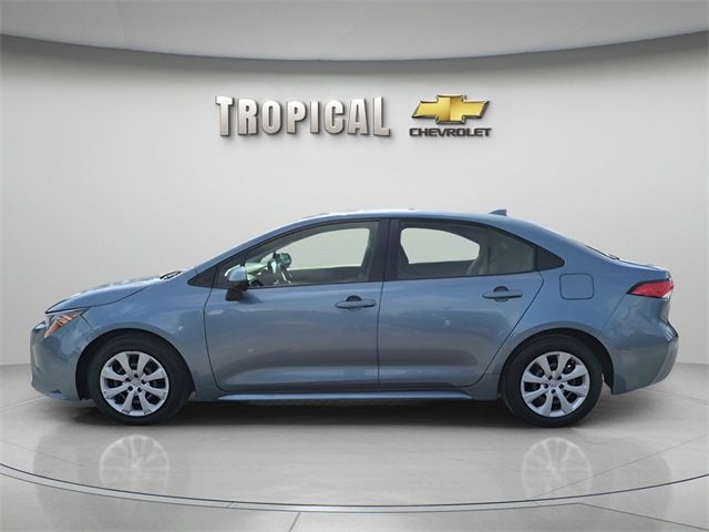 Used 2022 Toyota Corolla LE with VIN JTDEPMAE5N3008412 for sale in Miami, FL