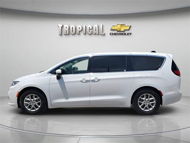Used 2023 Chrysler Pacifica Touring L with VIN 2C4RC1BG6PR616400 for sale in Miami, FL