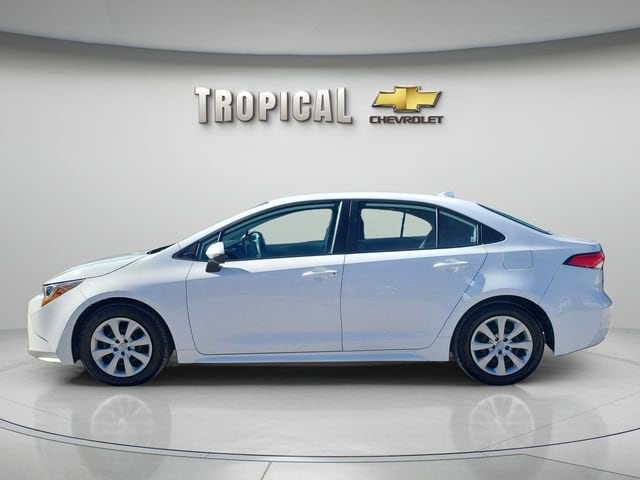 Used 2023 Toyota Corolla LE with VIN 5YFB4MDE4PP011657 for sale in Miami Shores, FL