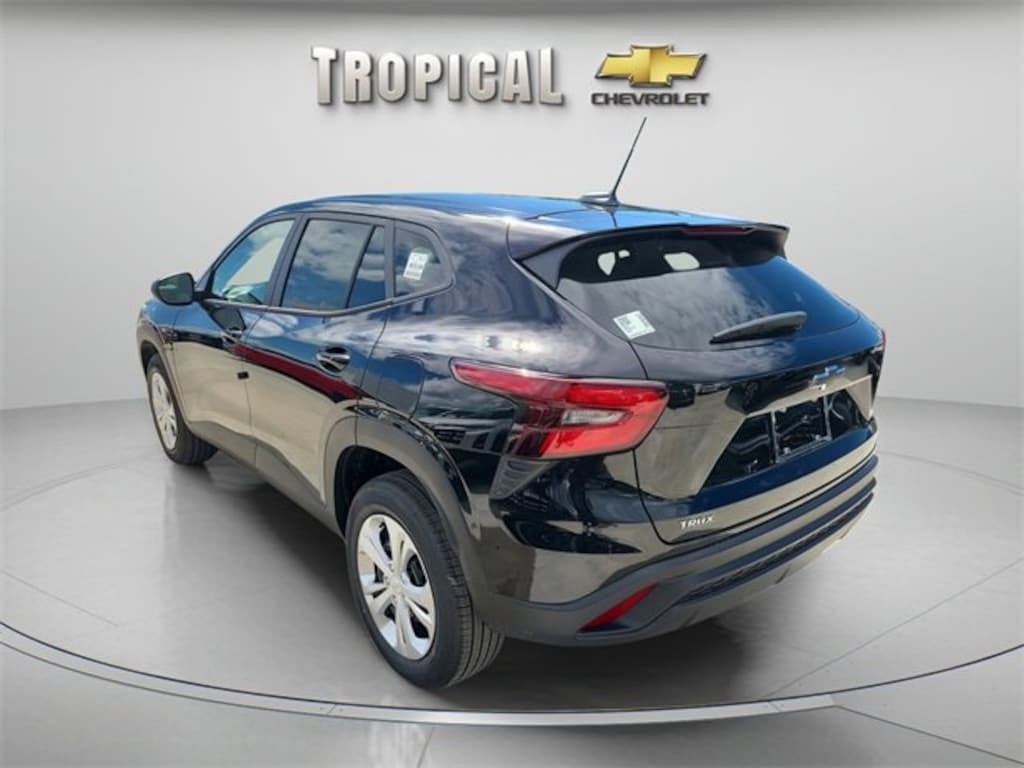 New 2026 Chevrolet Trax LS SUV