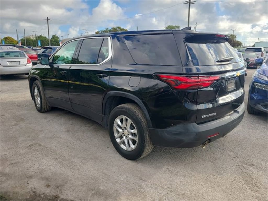 Used 2023 Chevrolet Traverse LS SUV