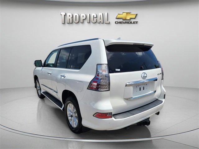 2019 Lexus GX 460 photo 2