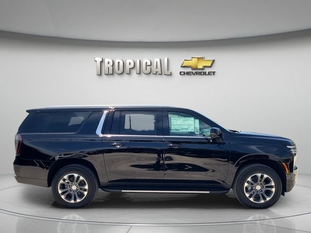 2026 Chevrolet Suburban LT - Photo 6