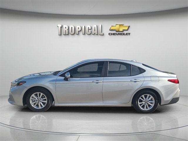2025 Toyota Camry LE photo 2