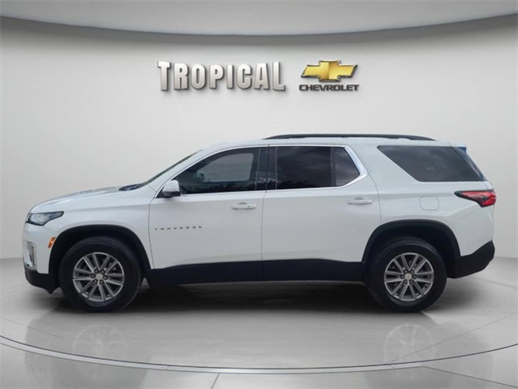 Used 2023 Chevrolet Traverse LT Cloth SUV