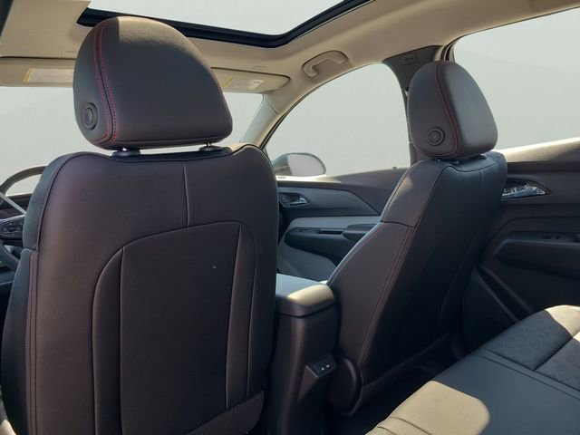 2027 Chevrolet Bolt RS - Photo 11