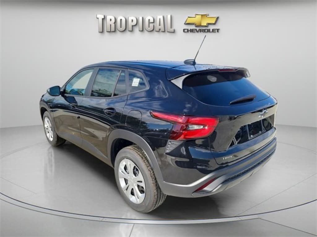 New 2026 Chevrolet Trax LS SUV