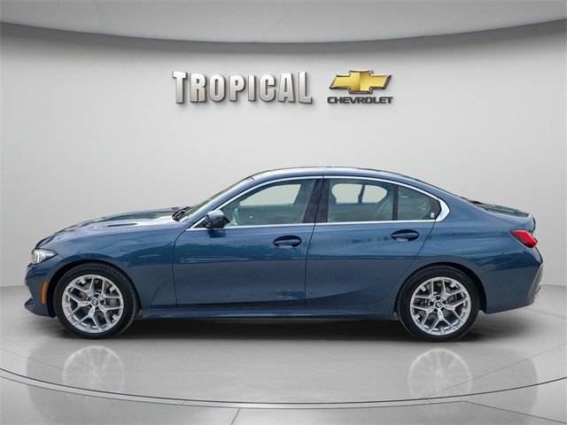 2025 Bmw 330i photo 2