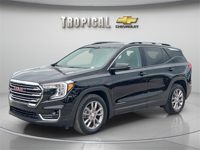 2023 GMC Terrain SLT's photo