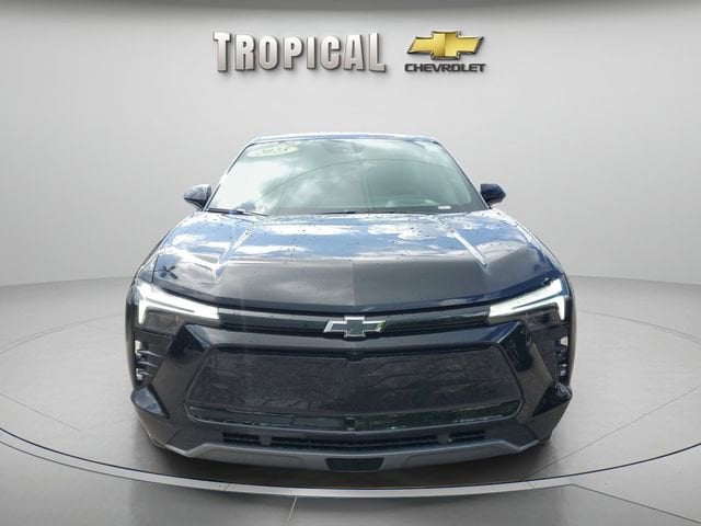 2025 Chevrolet Blazer EV LT - Photo 8