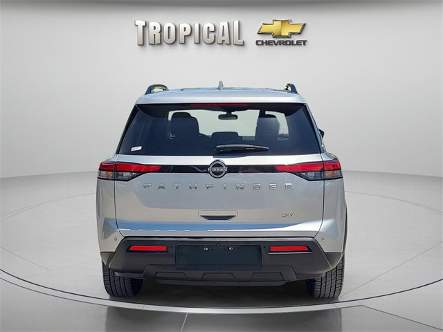 2024 Nissan Pathfinder SV photo 4