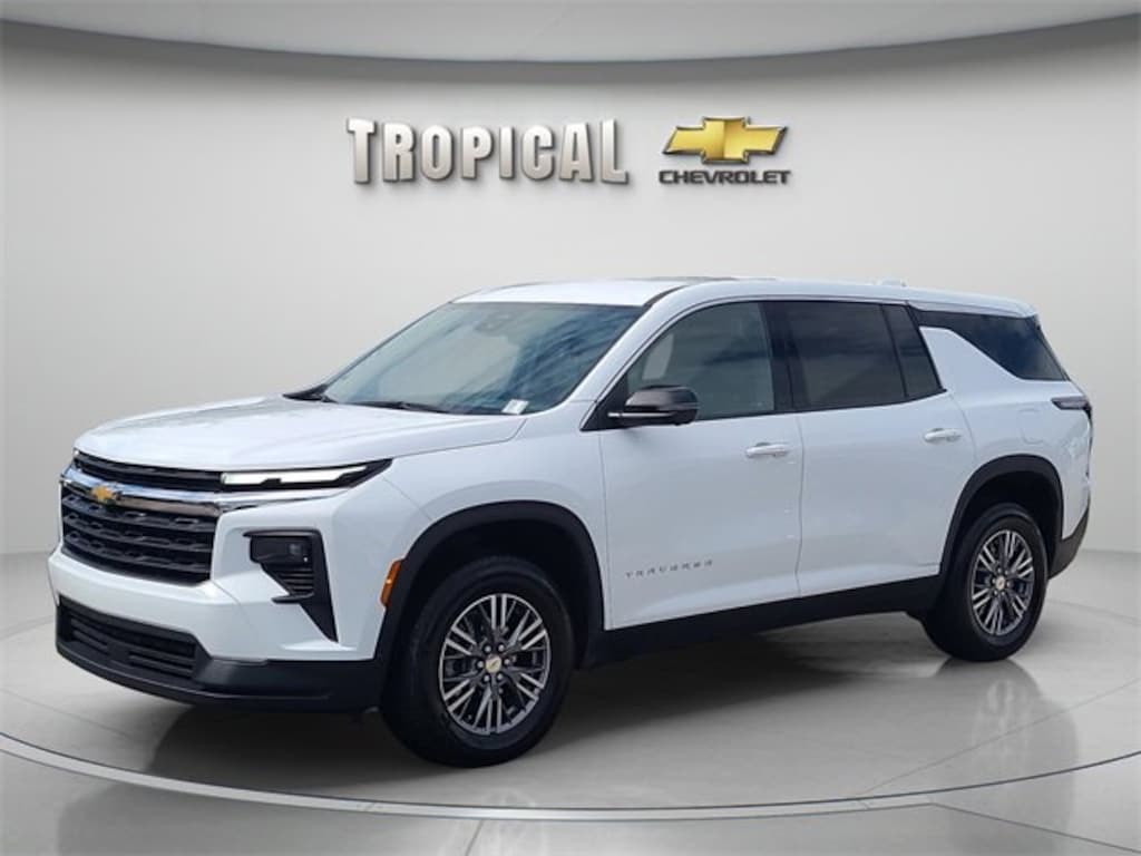 Used 2024 Chevrolet Traverse LS SUV