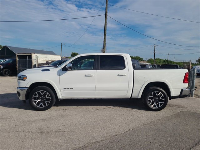 2025 Ram 1500 Laramie photo 2