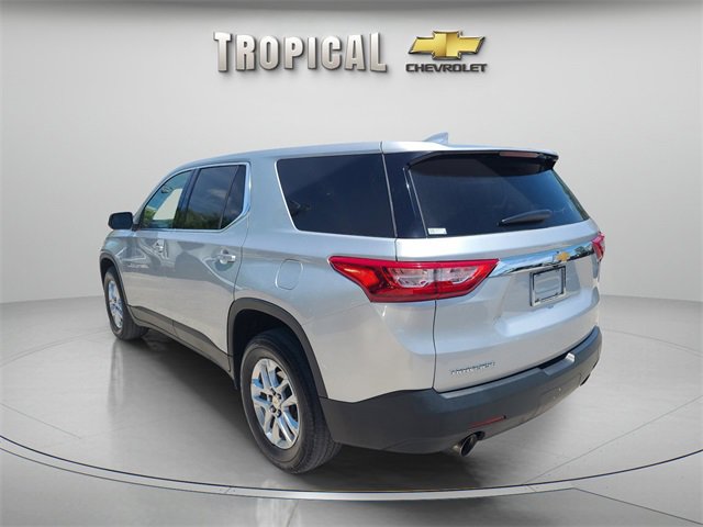 2021 Chevrolet Traverse LS photo 3
