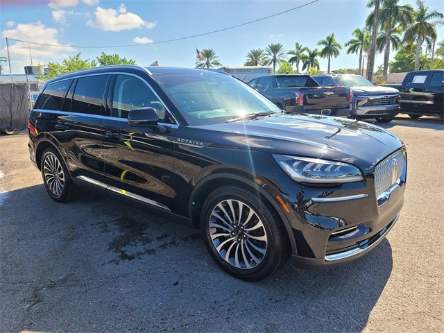 2023 Lincoln Aviator Standard photo 4