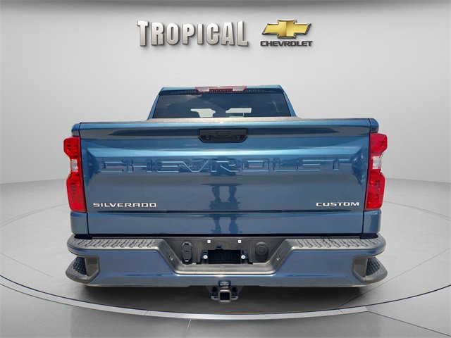 2024 Chevrolet Silverado 1500 Custom photo 4