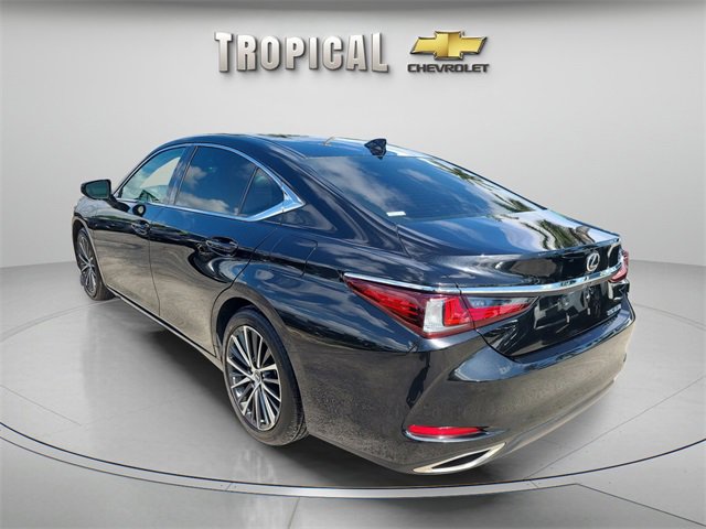 2025 Lexus ES 350 photo 3