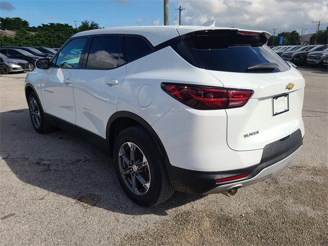 2023 Chevrolet Blazer 2LT photo 3