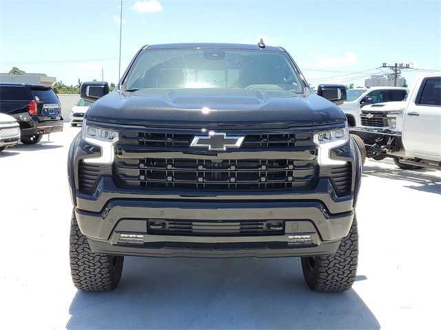 2025 Chevrolet Silverado 1500 RST photo 2