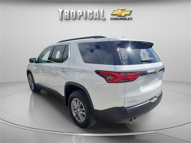2023 Chevrolet Traverse Cloth photo 2