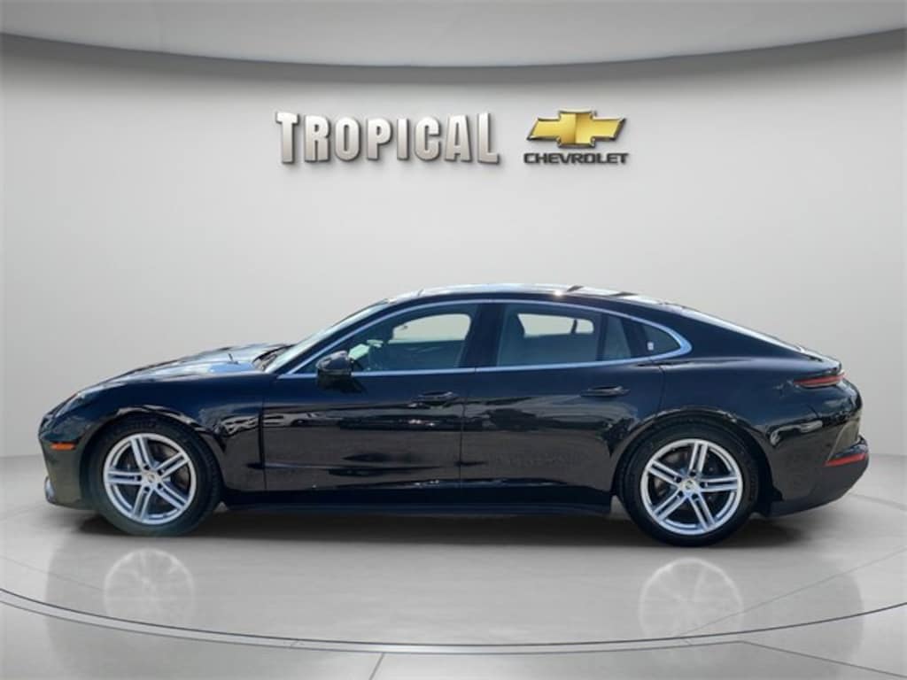 Used 2025 Porsche Panamera NA