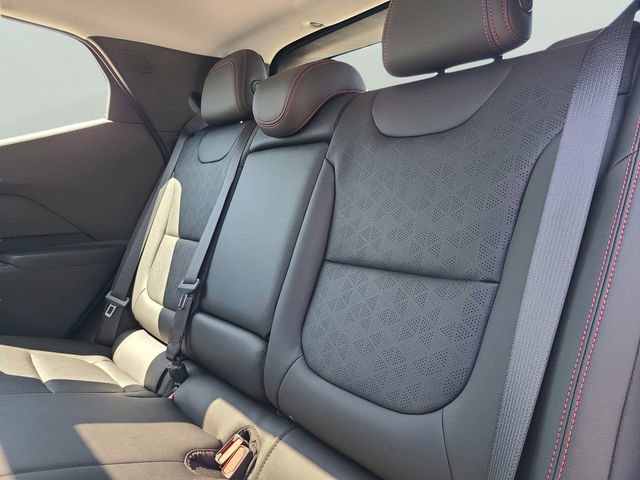 2027 Chevrolet Bolt RS - Photo 9