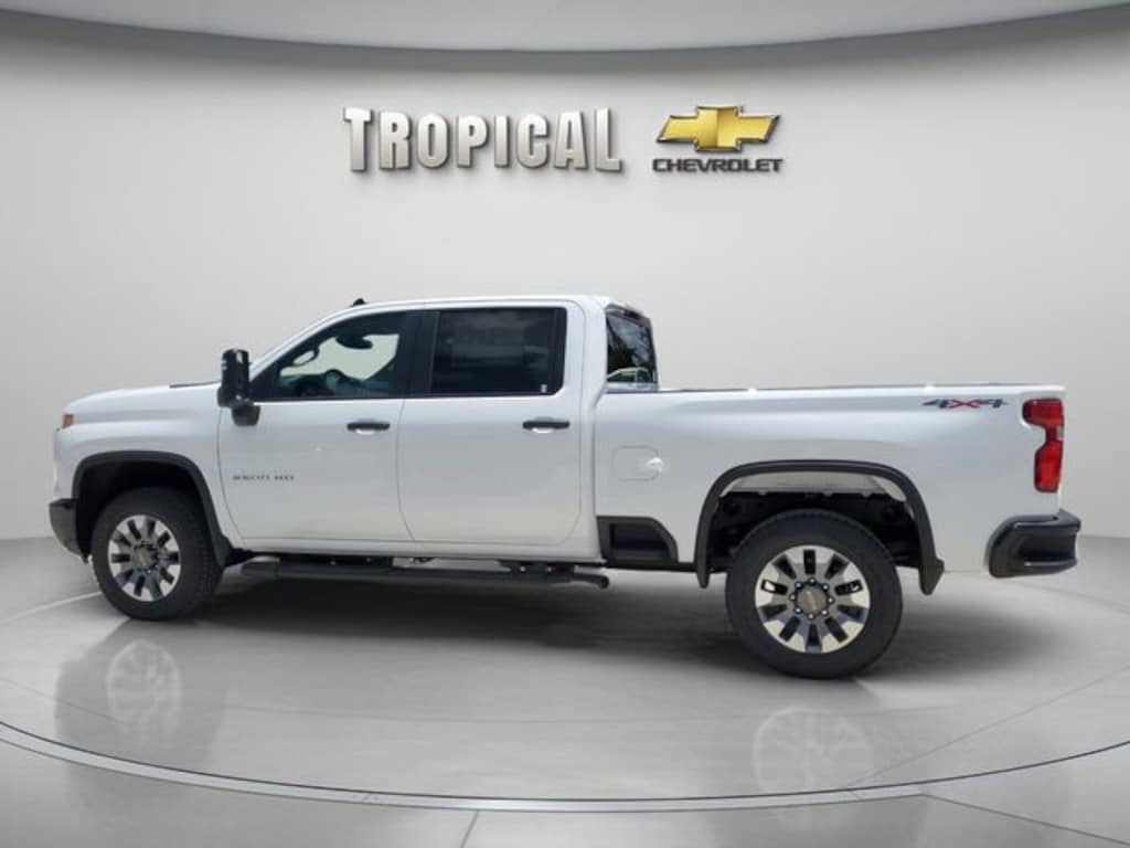 Used 2025 Chevrolet Silverado 2500 HD Custom Truck
