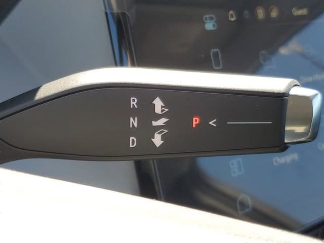 2027 Chevrolet Bolt RS - Photo 31