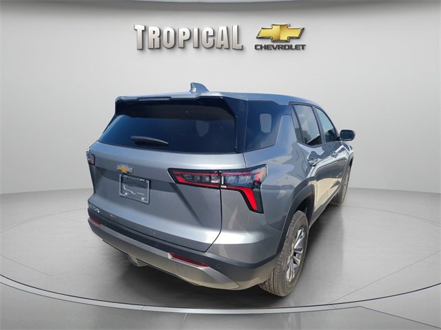 2026 Chevrolet Equinox LT photo 2