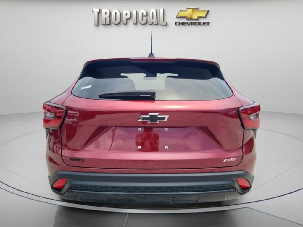 Used 2025 Chevrolet Trax 1RS SUV