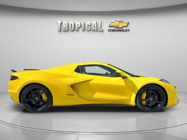2025 Chevrolet Corvette 3LZ - Photo 6