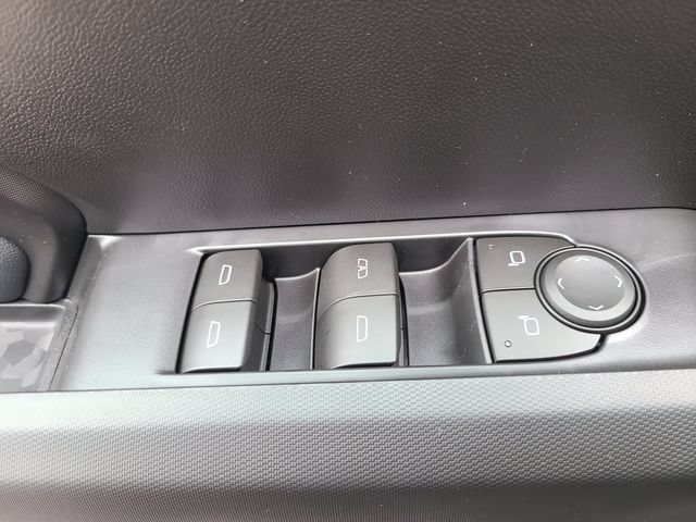 2026 Chevrolet Colorado LT - Photo 17