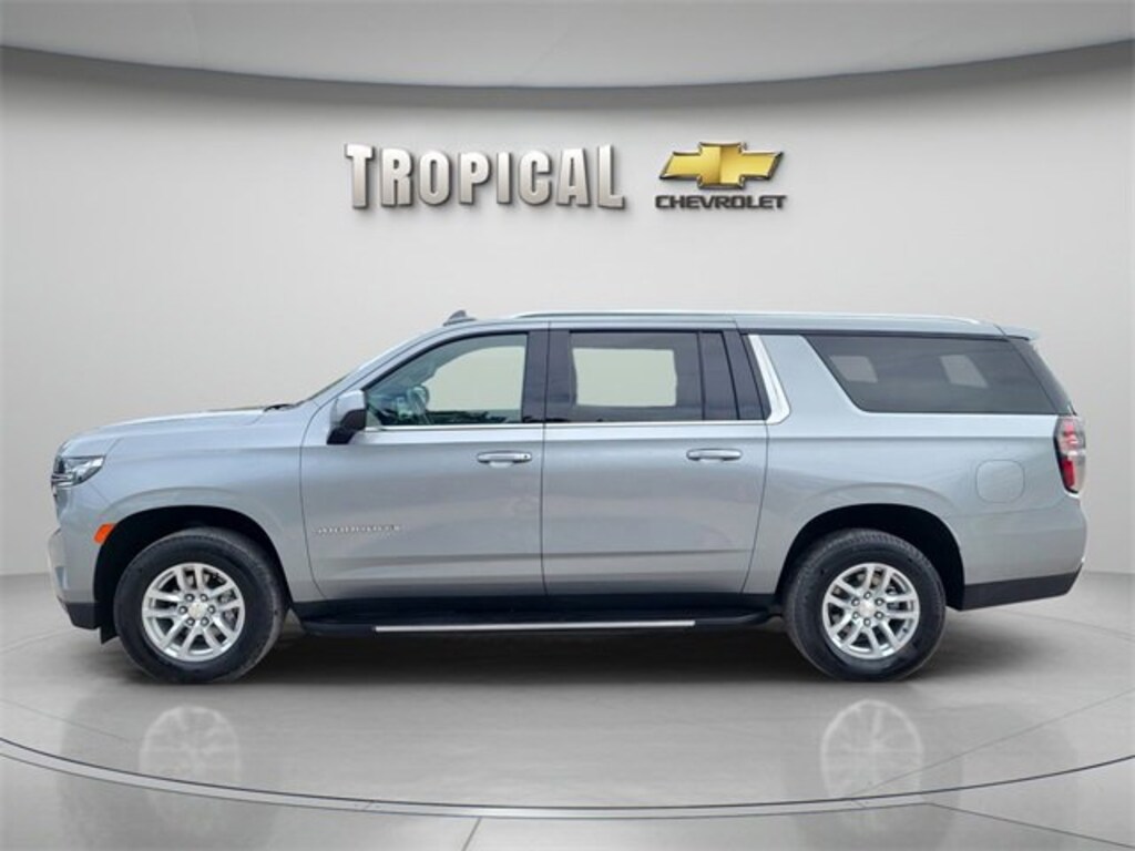 Used 2024 Chevrolet Suburban LT SUV