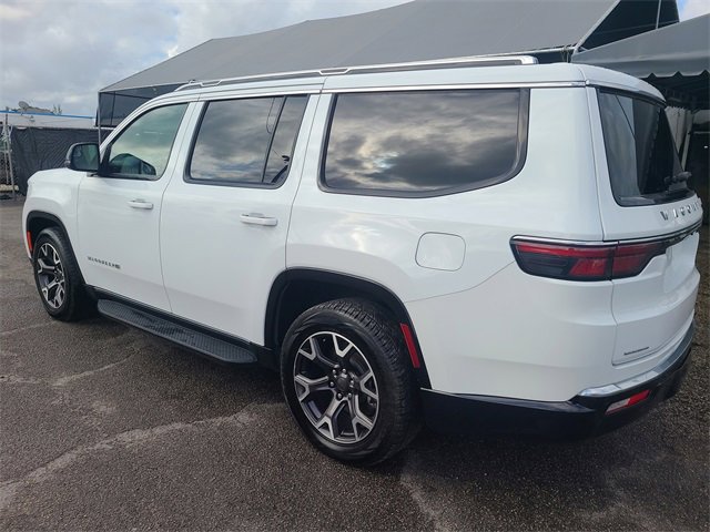 2023 Jeep Wagoneer Series III photo 3