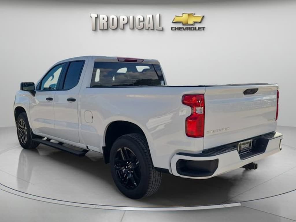 New 2026 Chevrolet Silverado 1500 Custom Truck