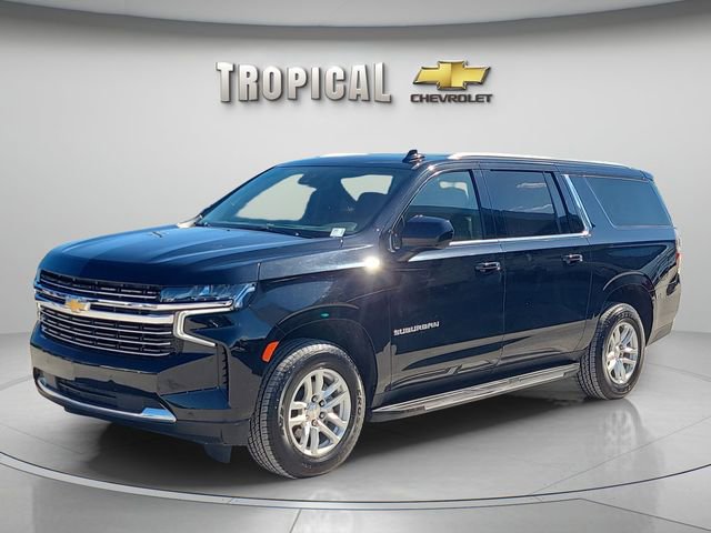 2023 Chevrolet Suburban 2WD 1500 LT's photo