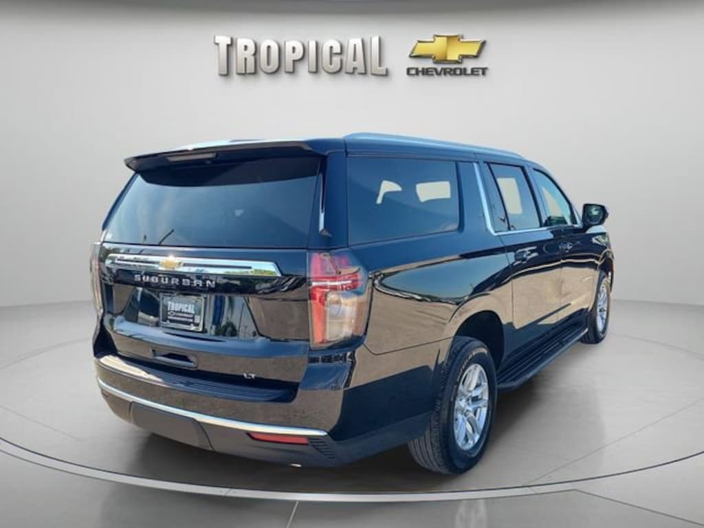 Used 2024 Chevrolet Suburban LT SUV