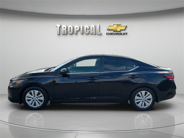 Used 2024 Nissan Sentra S with VIN 3N1AB8BV9RY375882 for sale in Miami Shores, FL