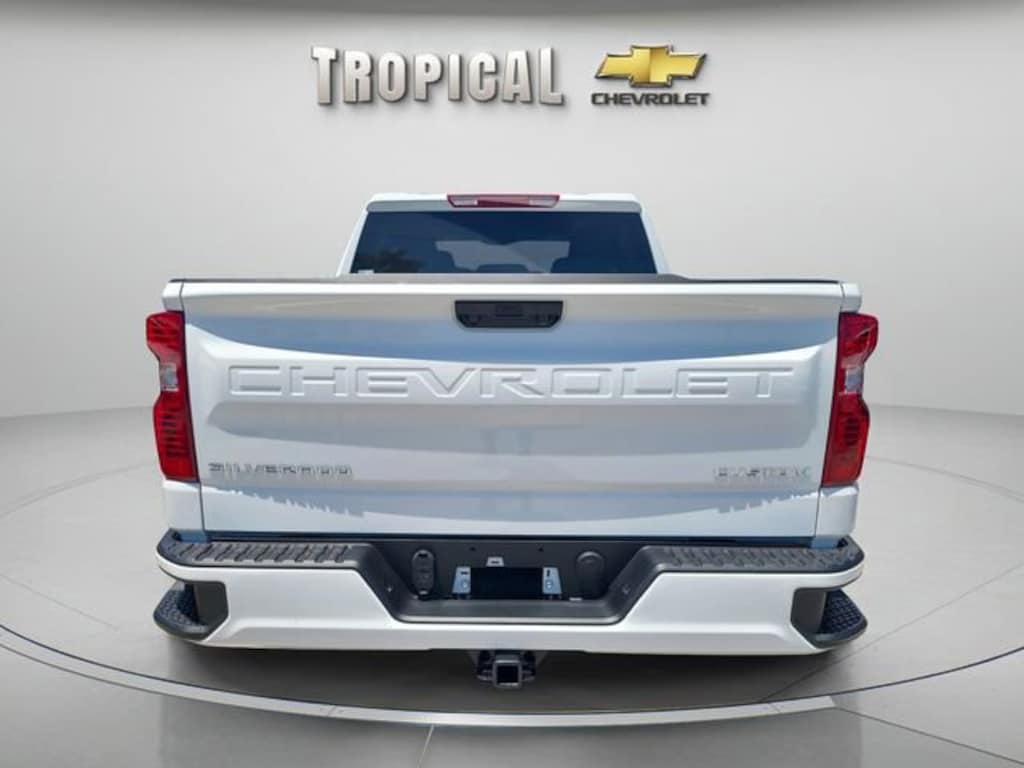 New 2026 Chevrolet Silverado 1500 Custom Truck