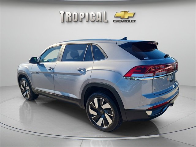 2024 Volkswagen Atlas Cross Sport SE Technology photo 3