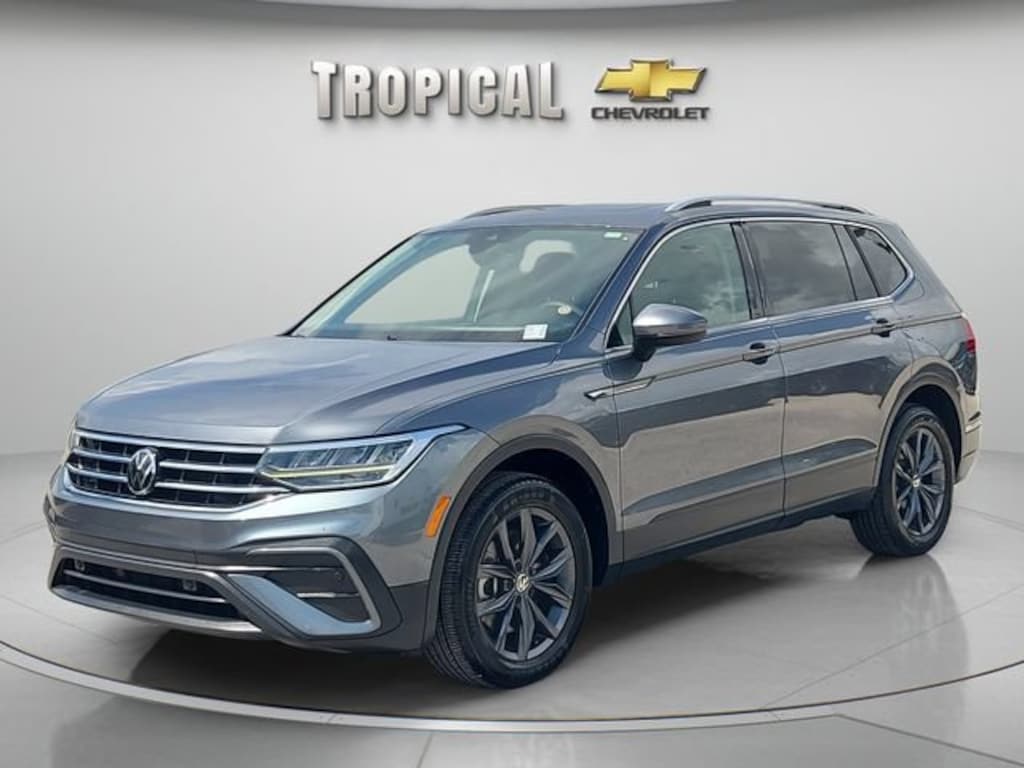 Used 2022 Volkswagen Tiguan SE
