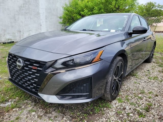 2024 Nissan Altima's photo