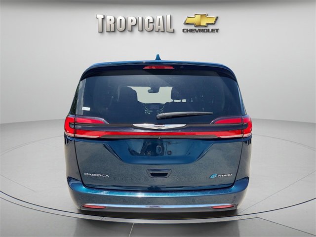 2022 Chrysler Pacifica Hybrid Touring L photo 4