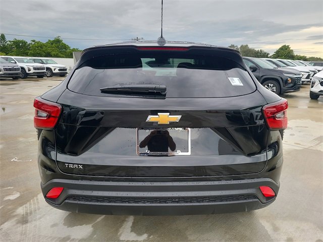 2026 Chevrolet Trax LS photo 4
