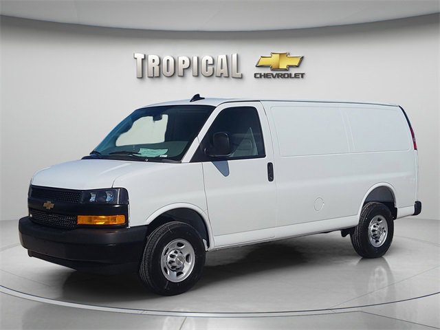 2025 Chevrolet Express Cargo Work Van's photo